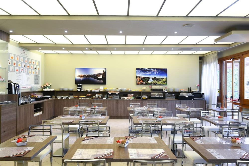 Best Quality Hotel La Darsena Moncalieri Ngoại thất bức ảnh